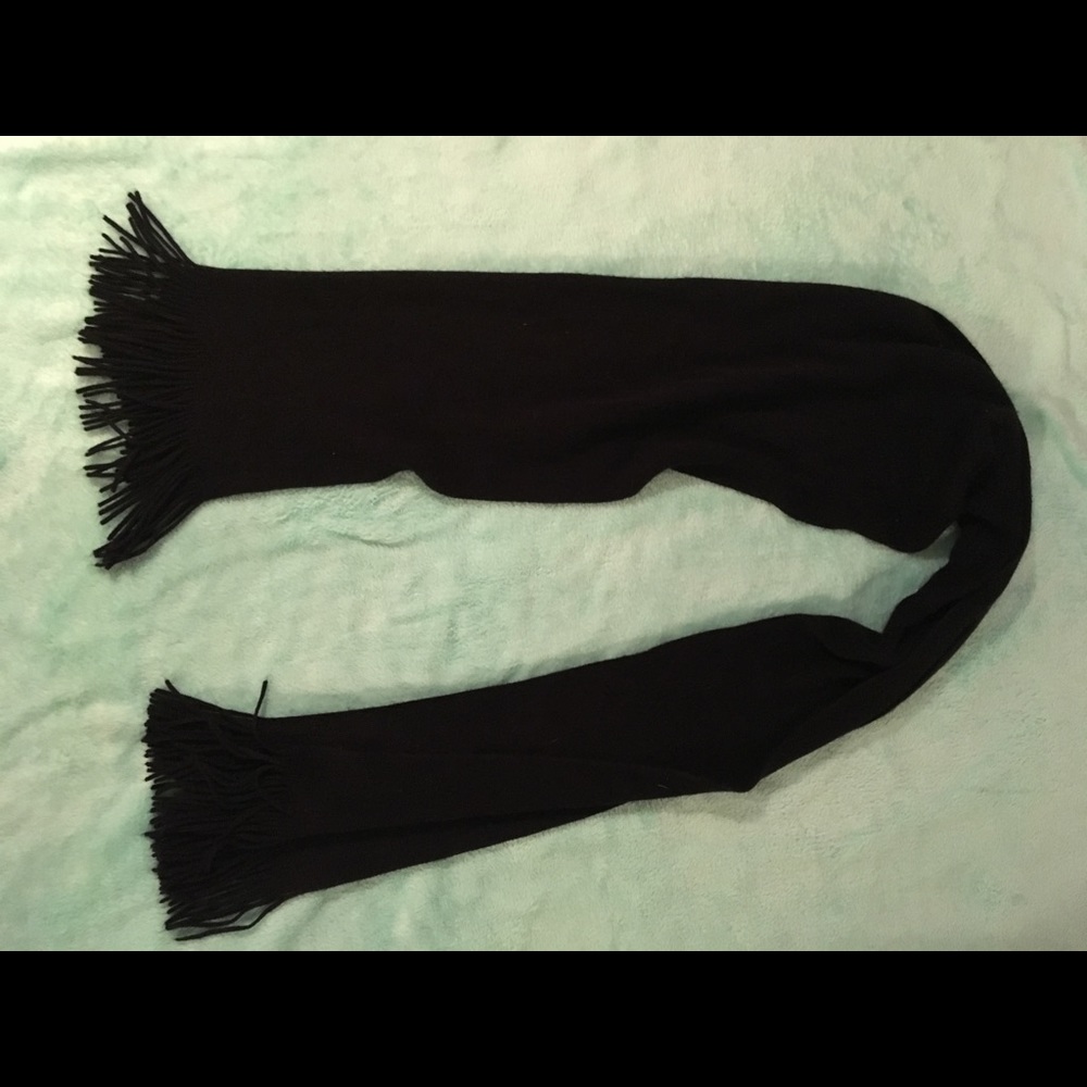 Black scarf